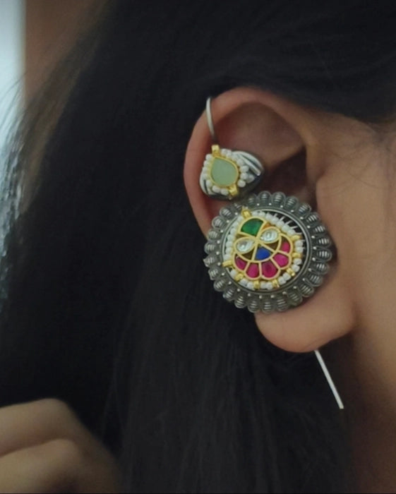 Ishal Needle Earcuff