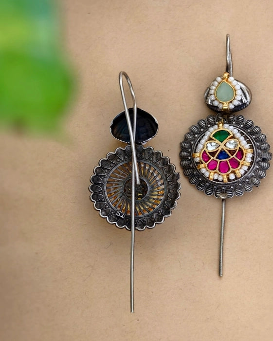Ishal Needle Earcuff