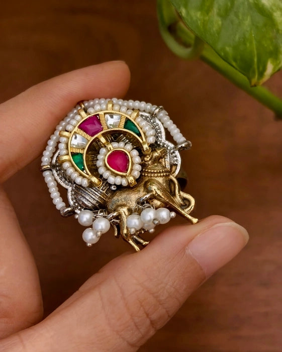 Nandi Dual Tone Kundan Ring