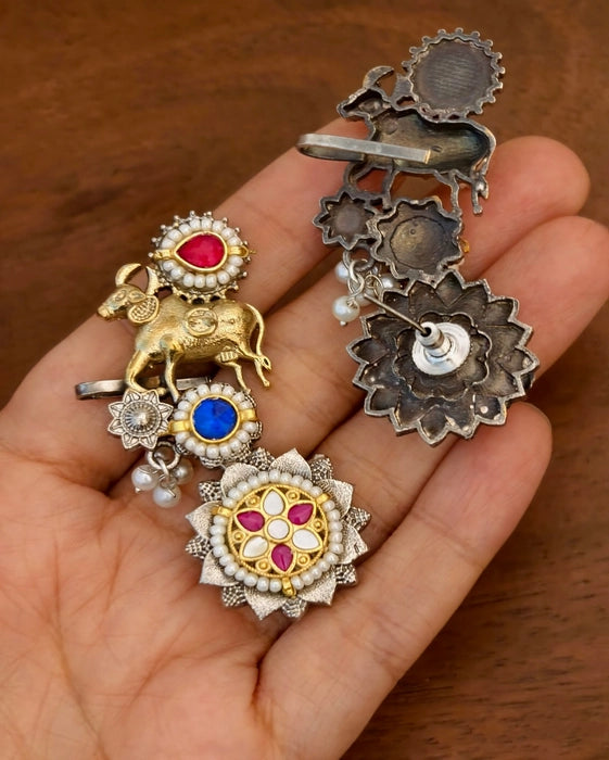 Nandi Kundan Earcuff