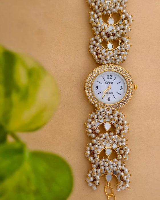 Tove MOP Watch