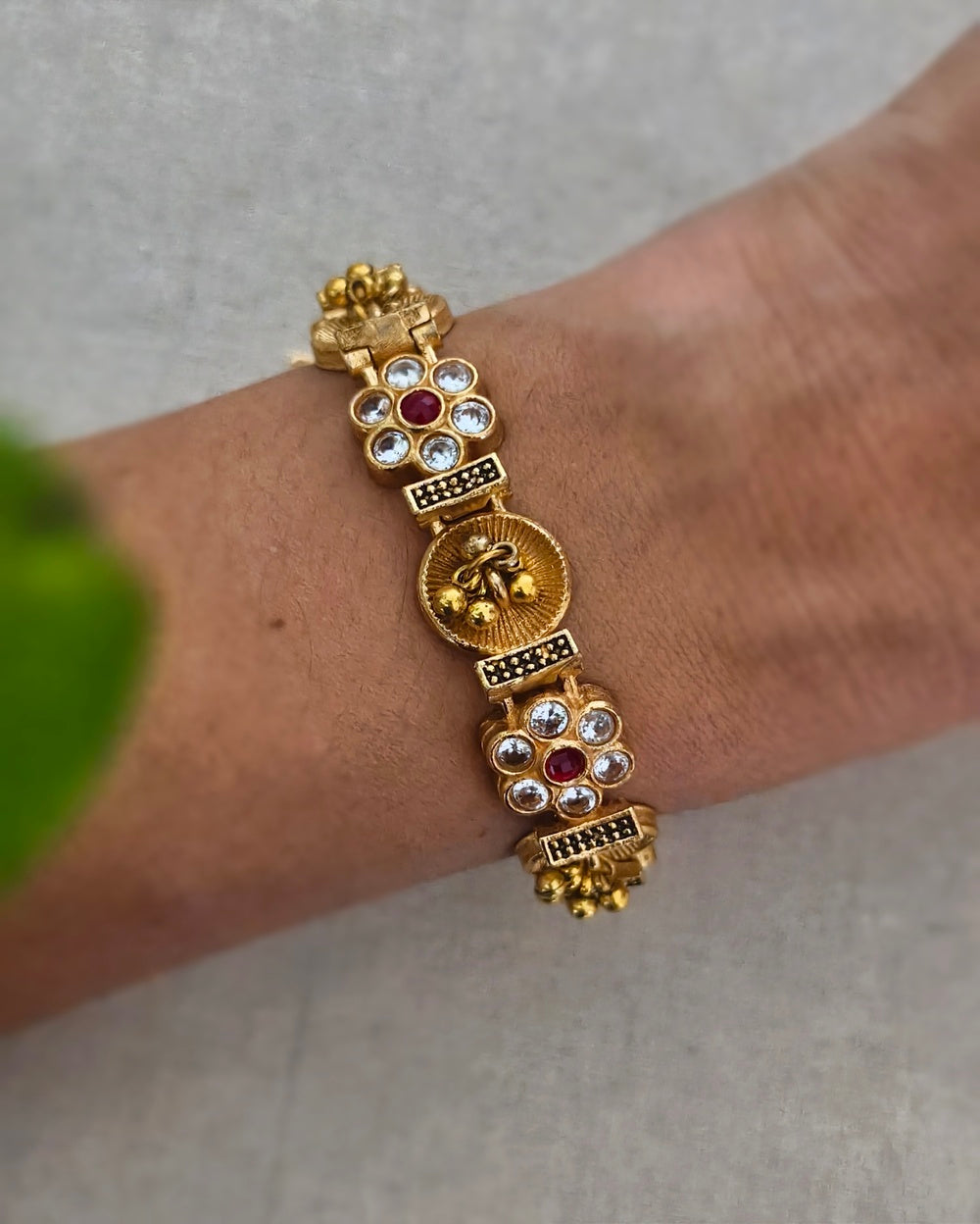 Esha Golden Bracelet