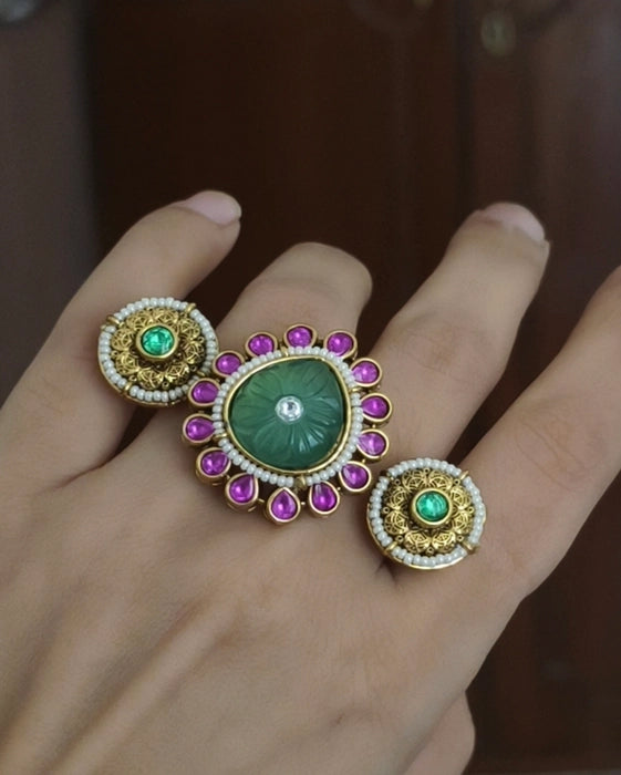 Samyukta Golden Ring
