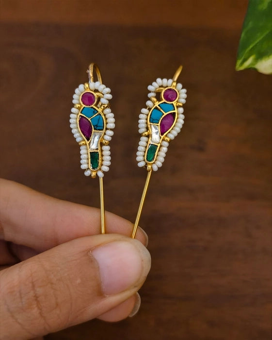 Parrot Needle Earcuff