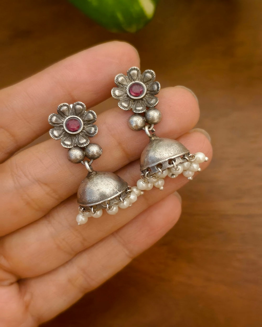 Aabha Small Pearl Jhumki