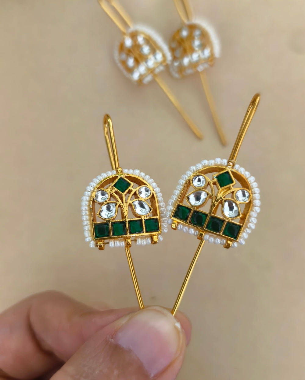 Ekta Needle Earcuff