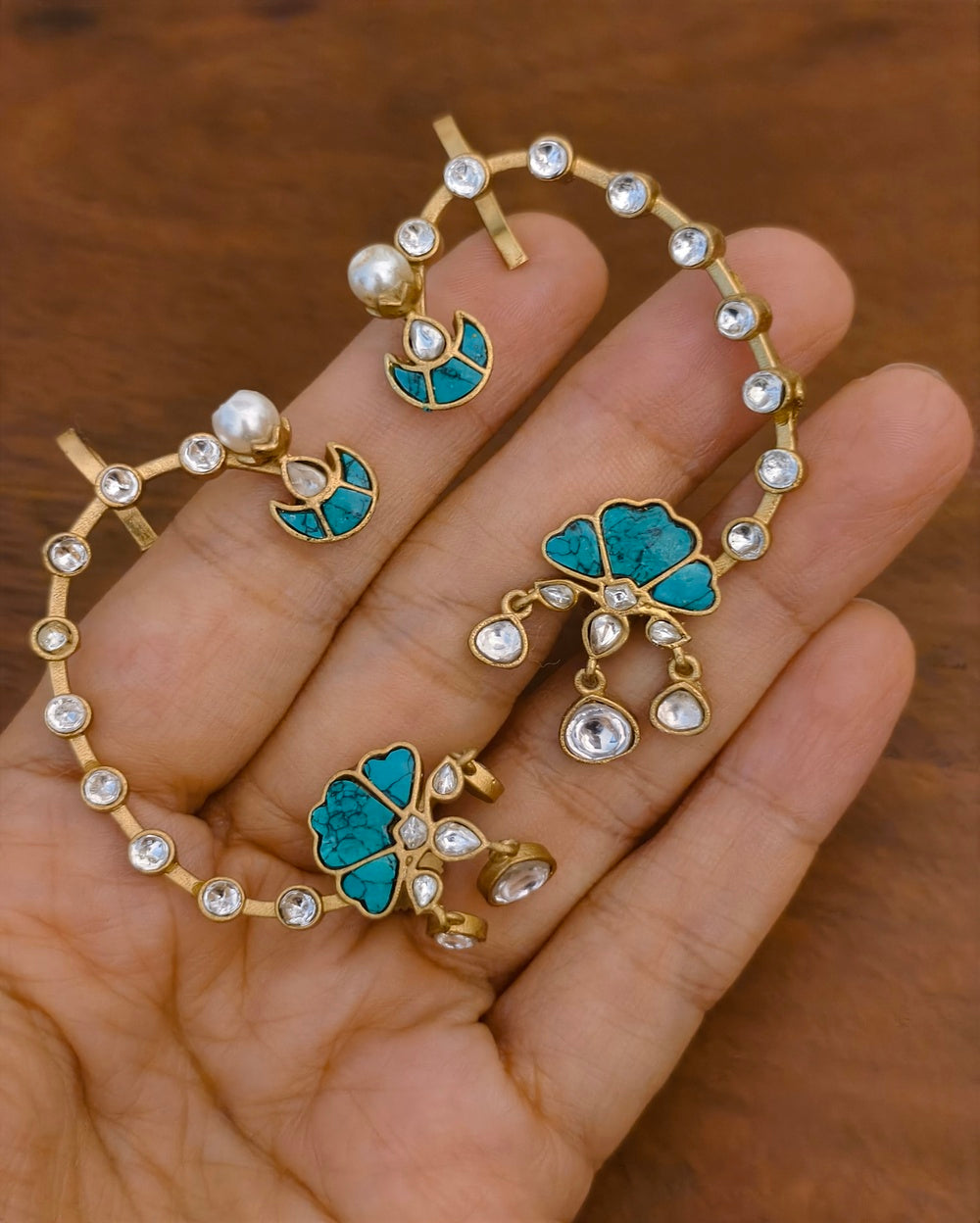 Maya Golden Earcuff
