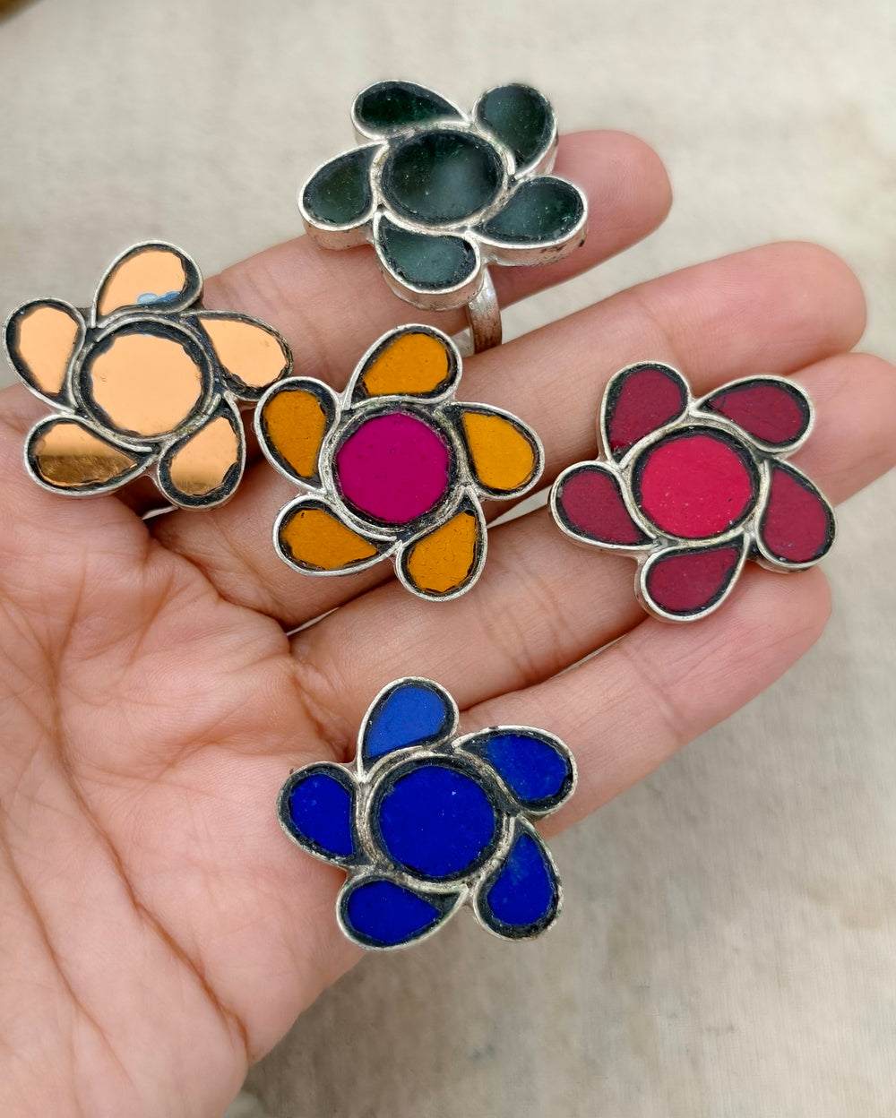 Indri Glass Rings