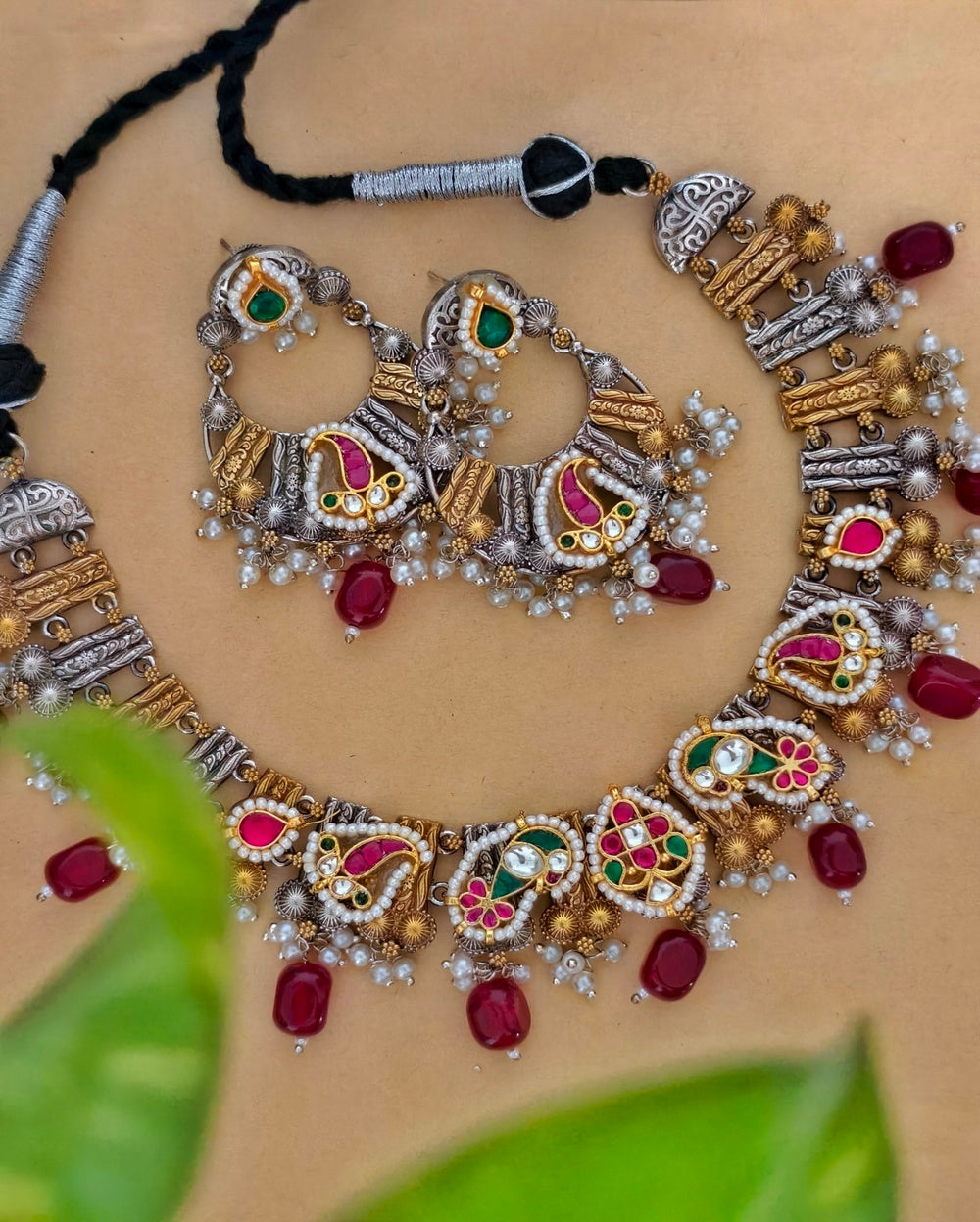 Skyler Kundan Necklace