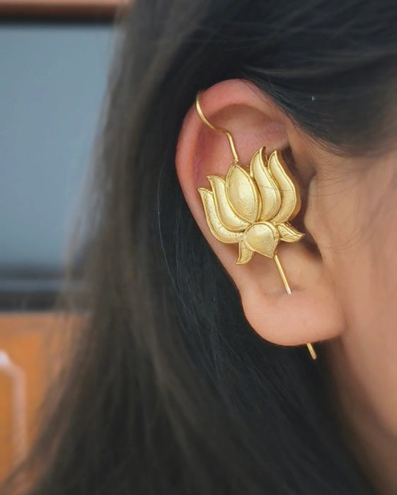 Lotus Needle Earcuff