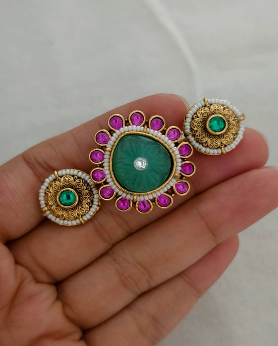 Samyukta Golden Ring