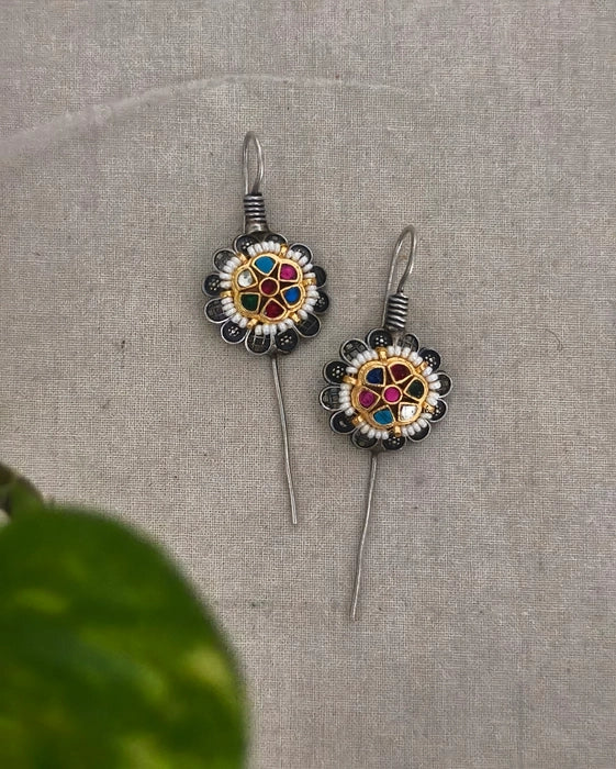 Kiran Needle Earcuff