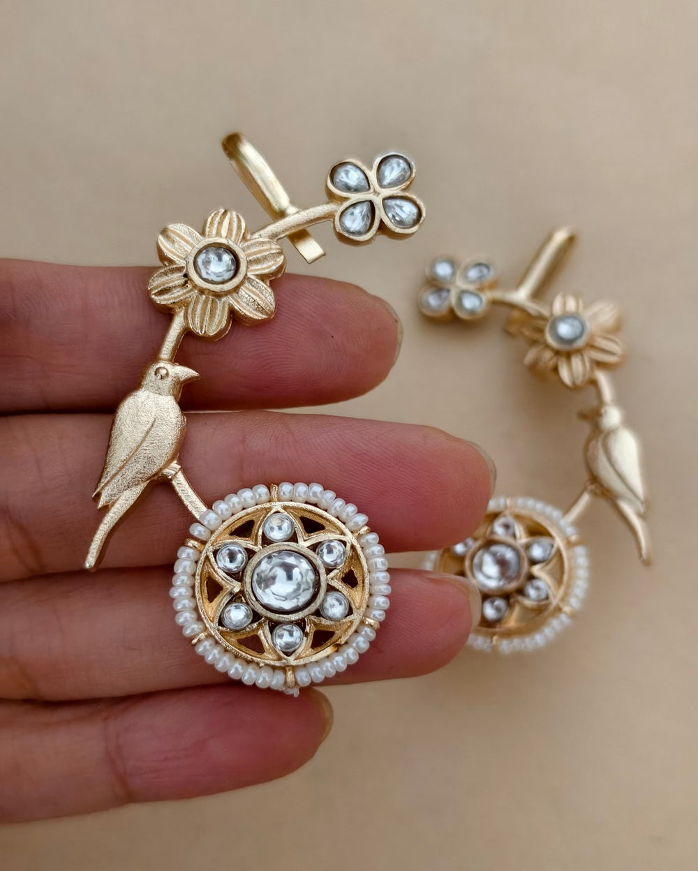 Maria Golden Earcuff