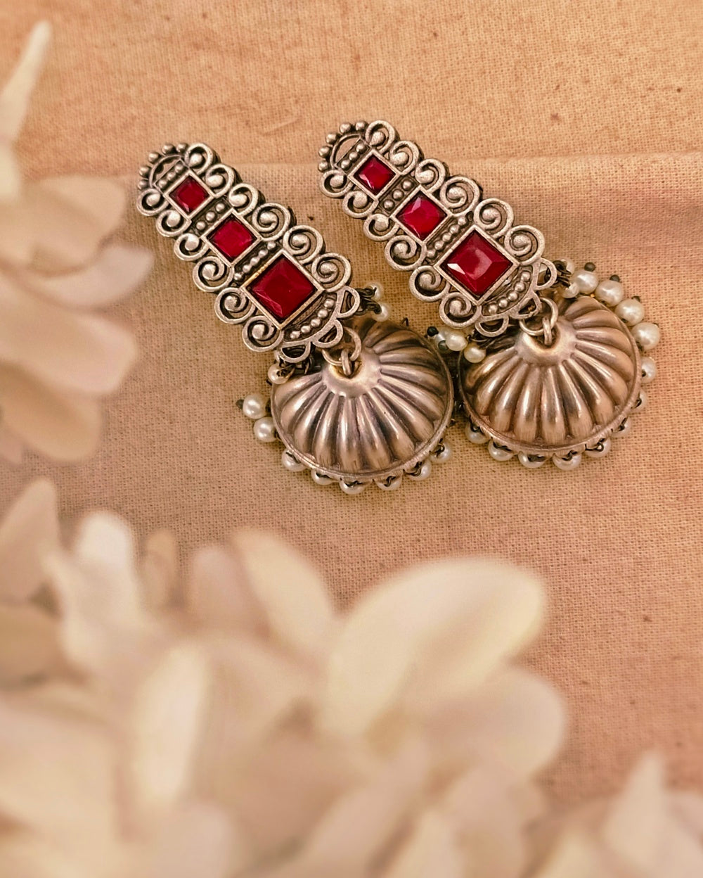 Mitra Jhumki