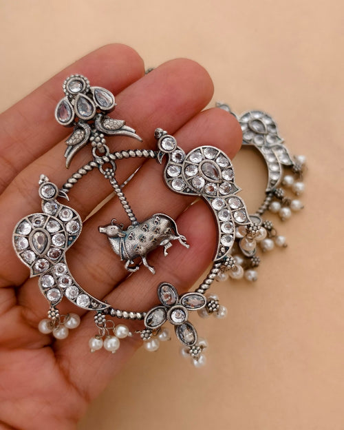Chandani dangler