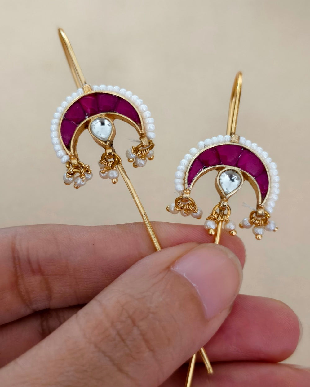 Elina Needle Earcuff