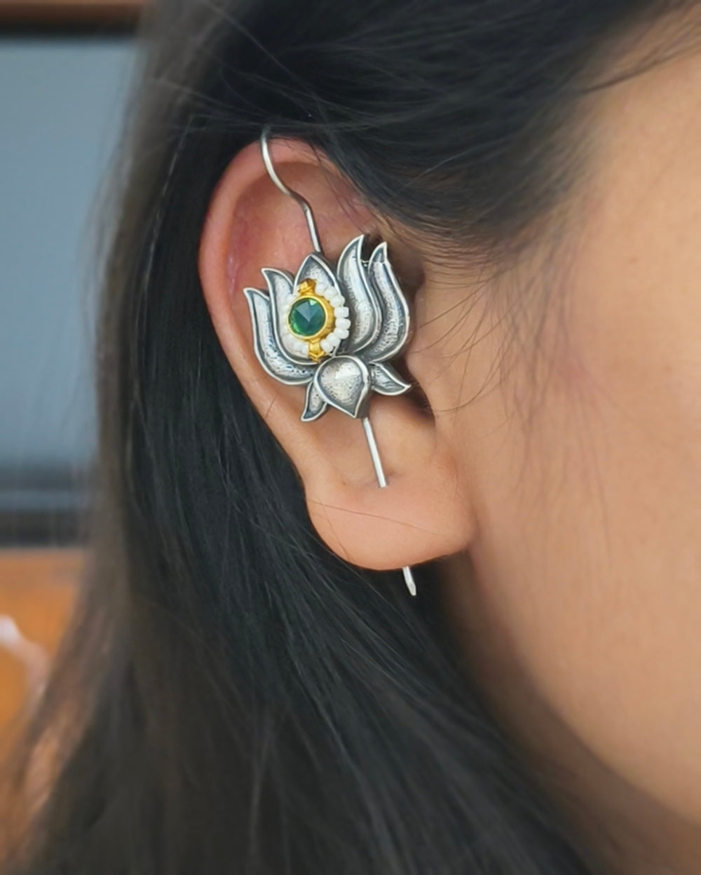 Louts Kundan Earcuff