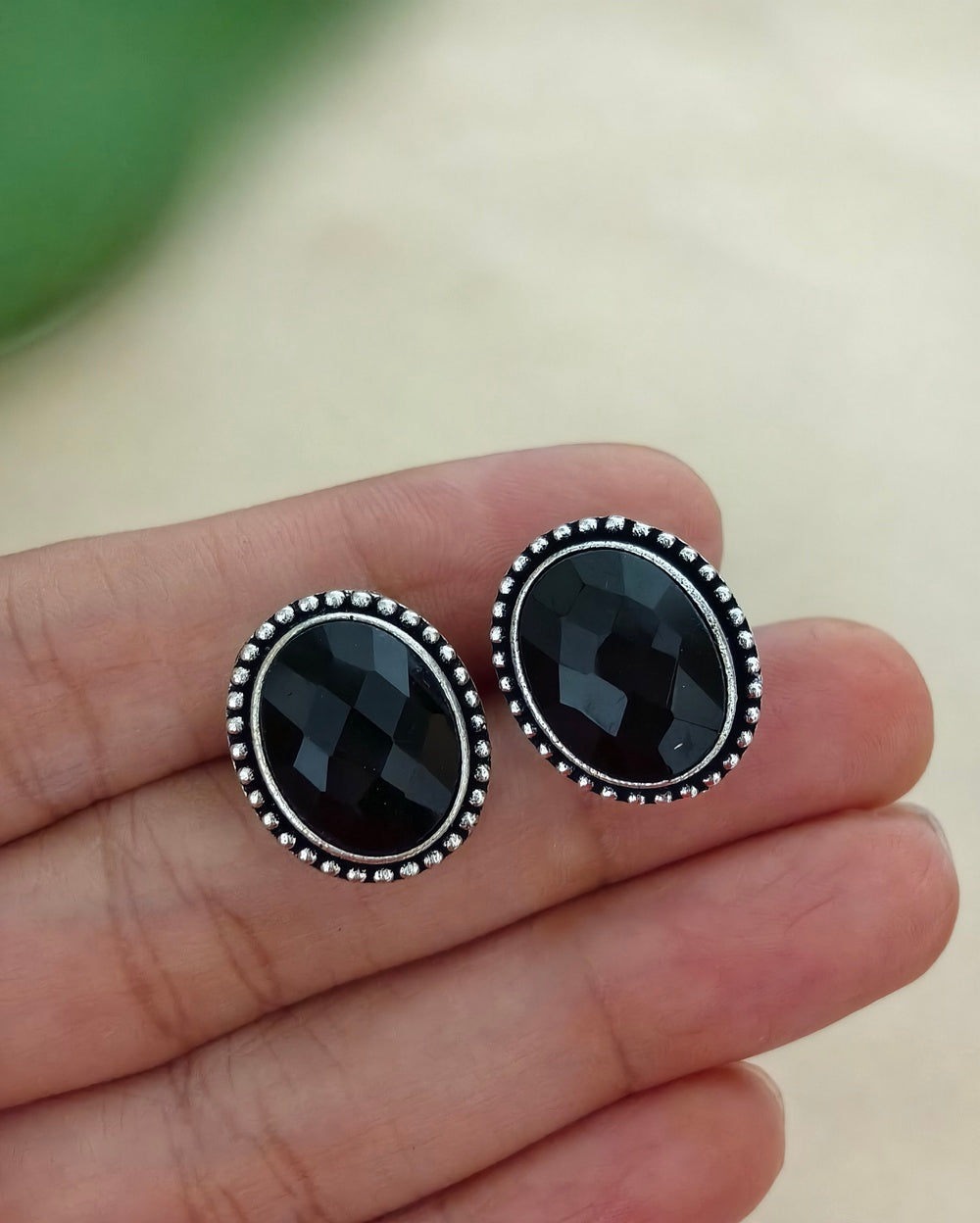Tavisha Stone Stud