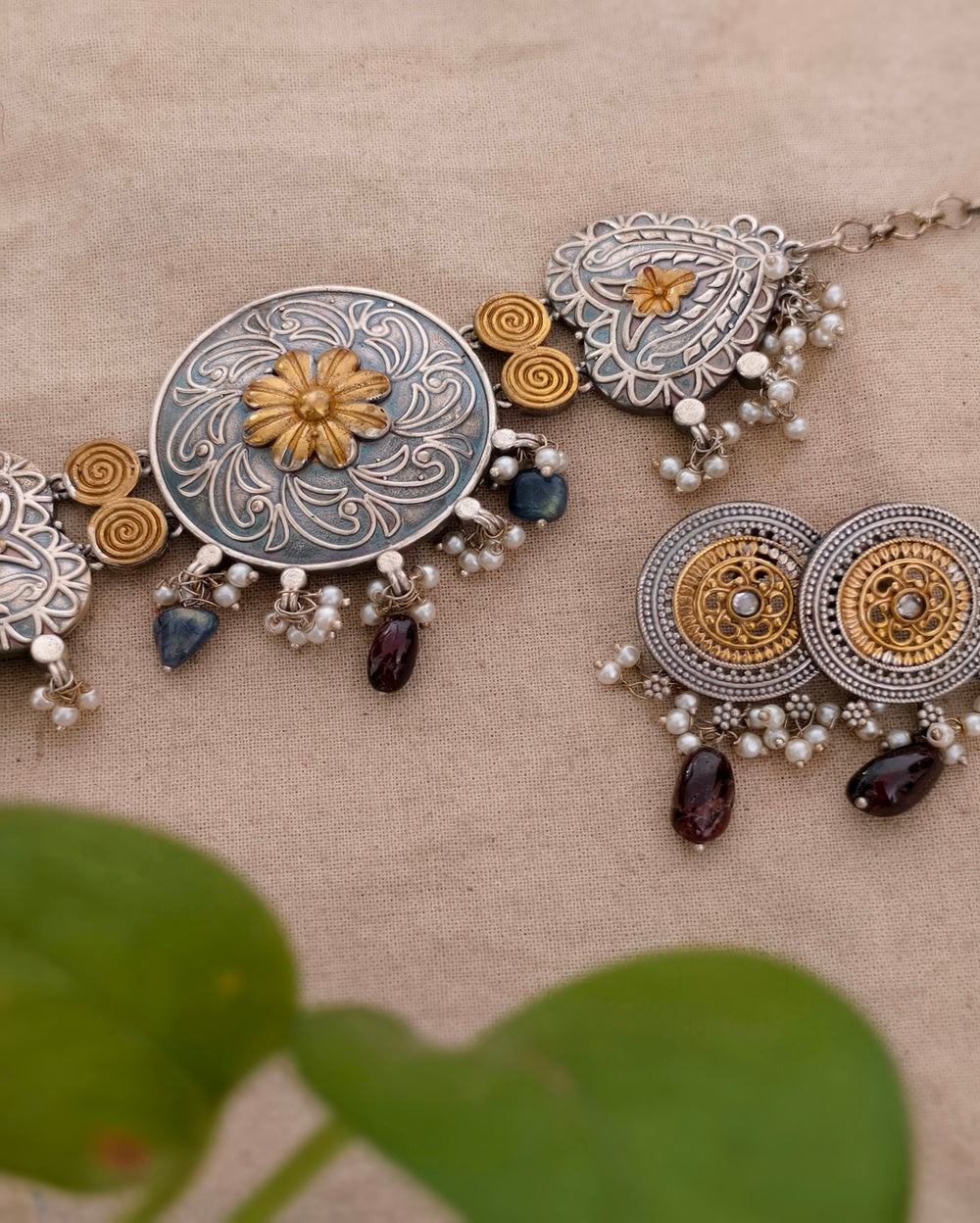 Minakshi Dual tone Chokers