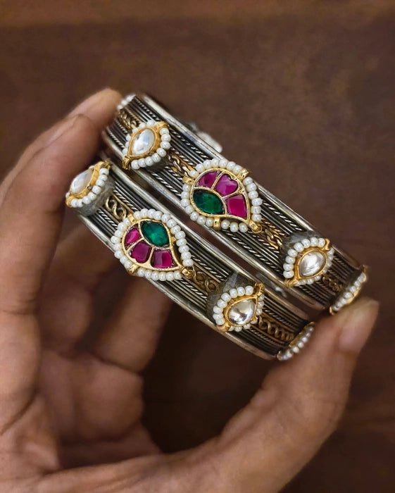 Sunali Kundan Bangle