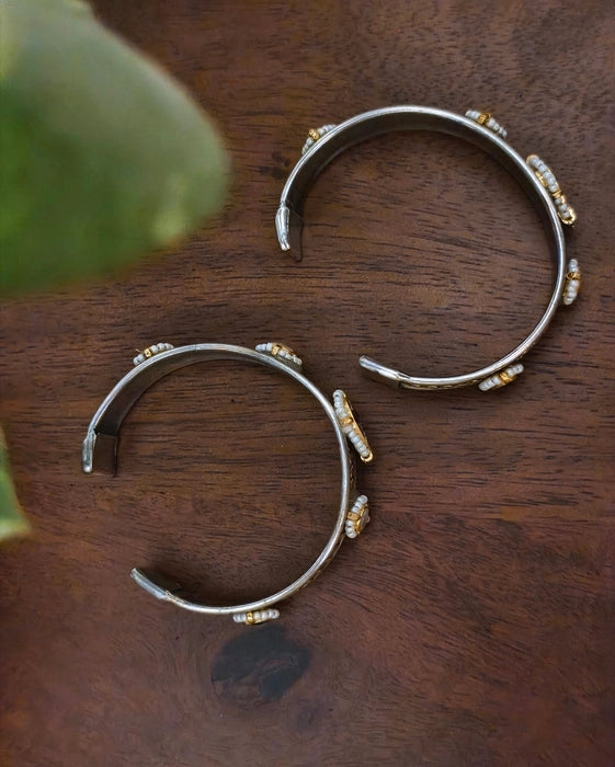 Sunali Kundan Bangle