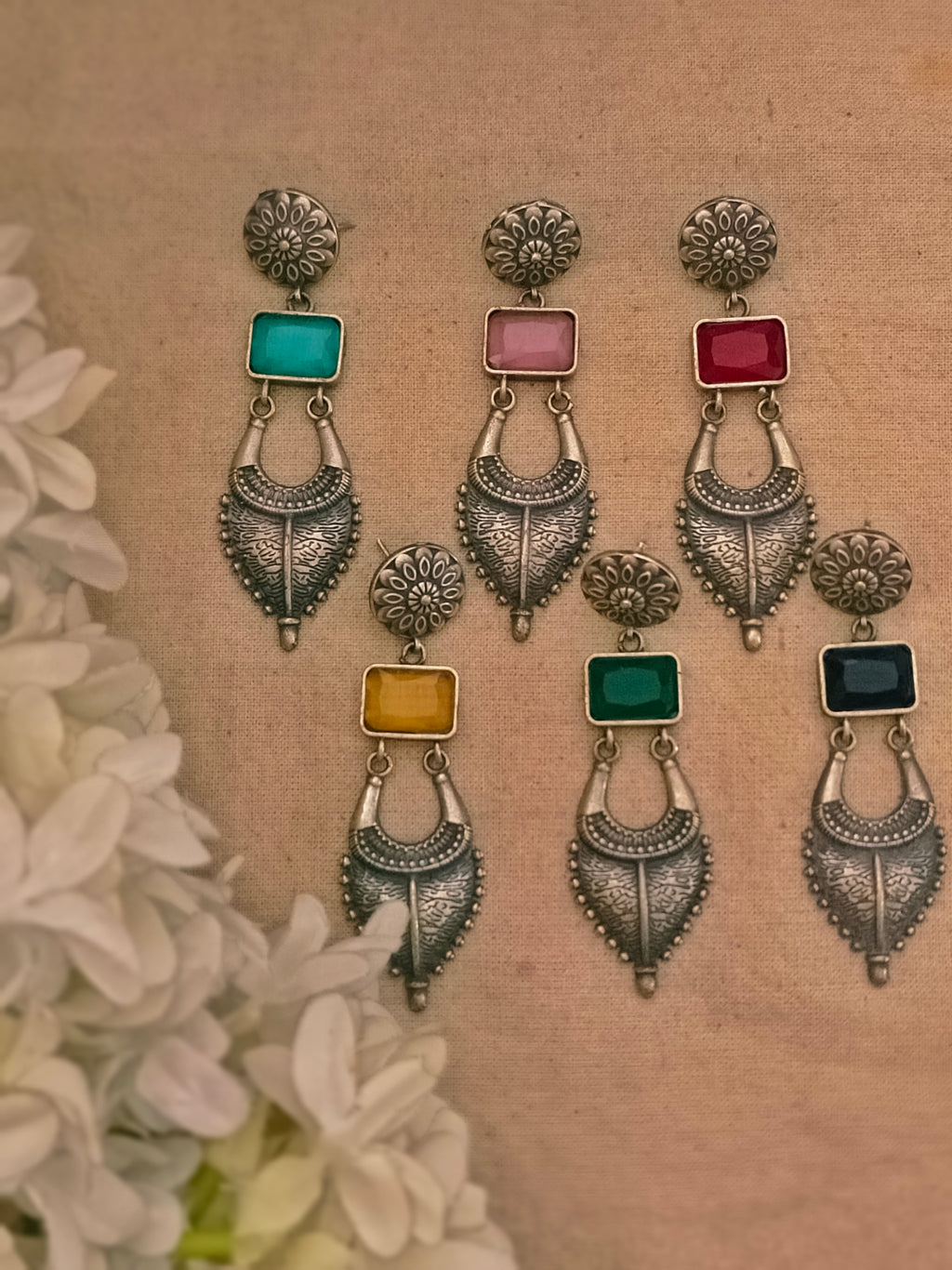 Yahvi  Danglers