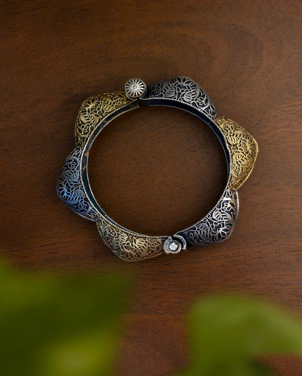Juhu Dualtone Bangle