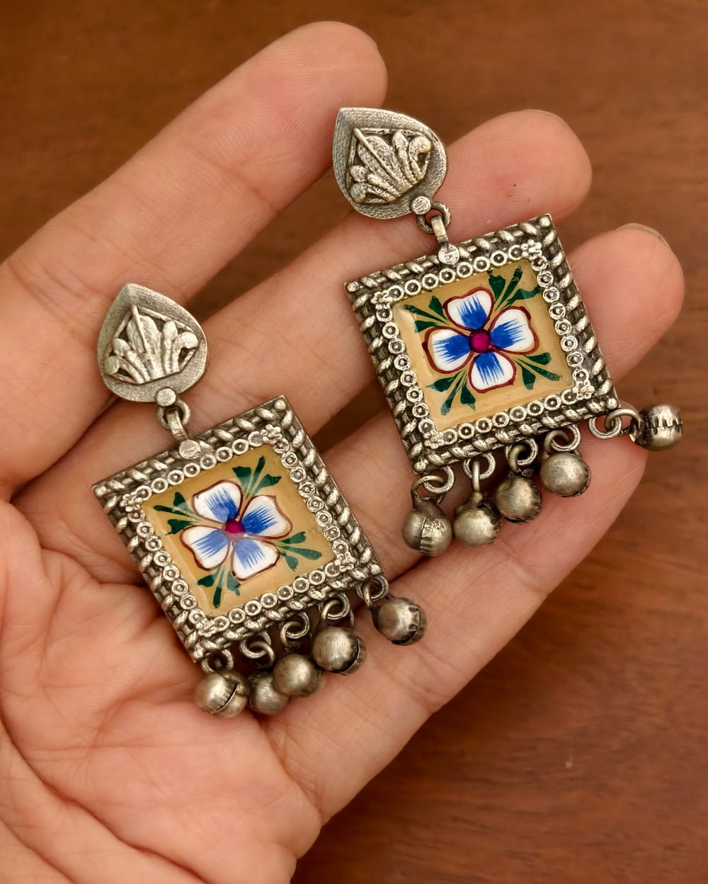 Damini Meenakari Dangler