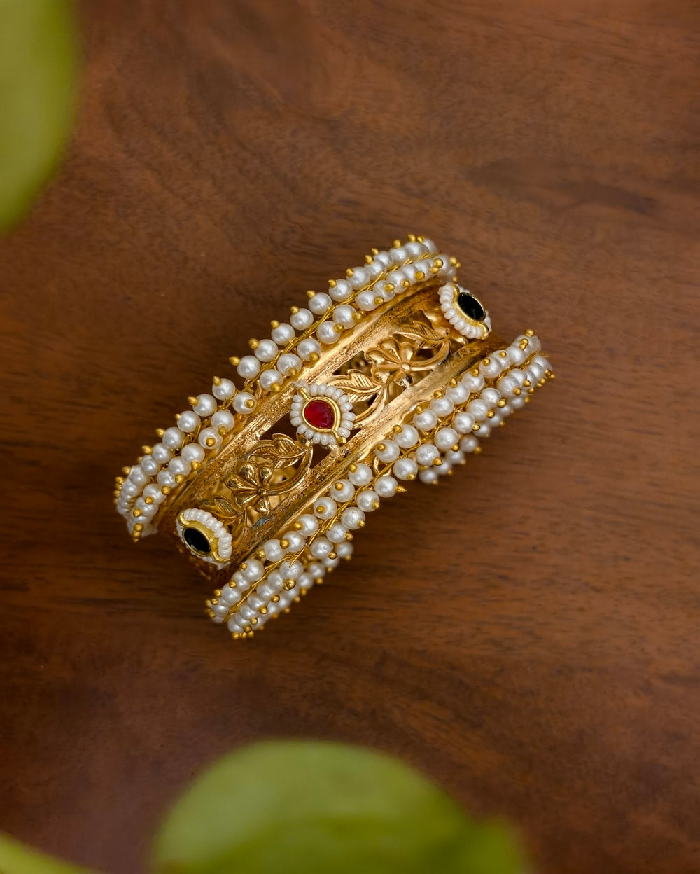 Aarna Golden Kada