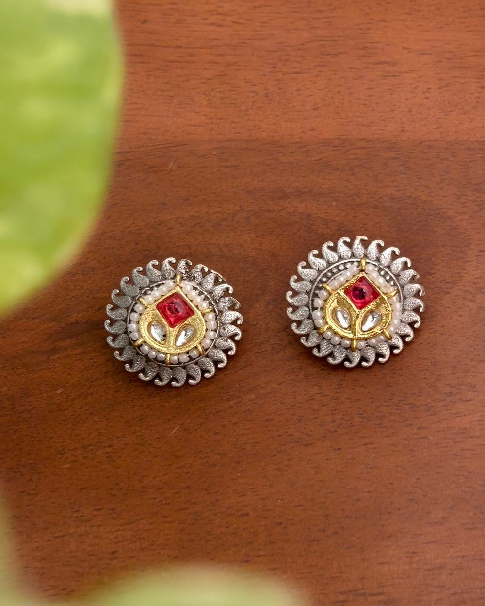 Teena Kundan Studs