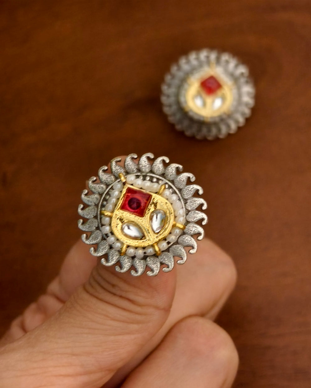 Teena Kundan Studs