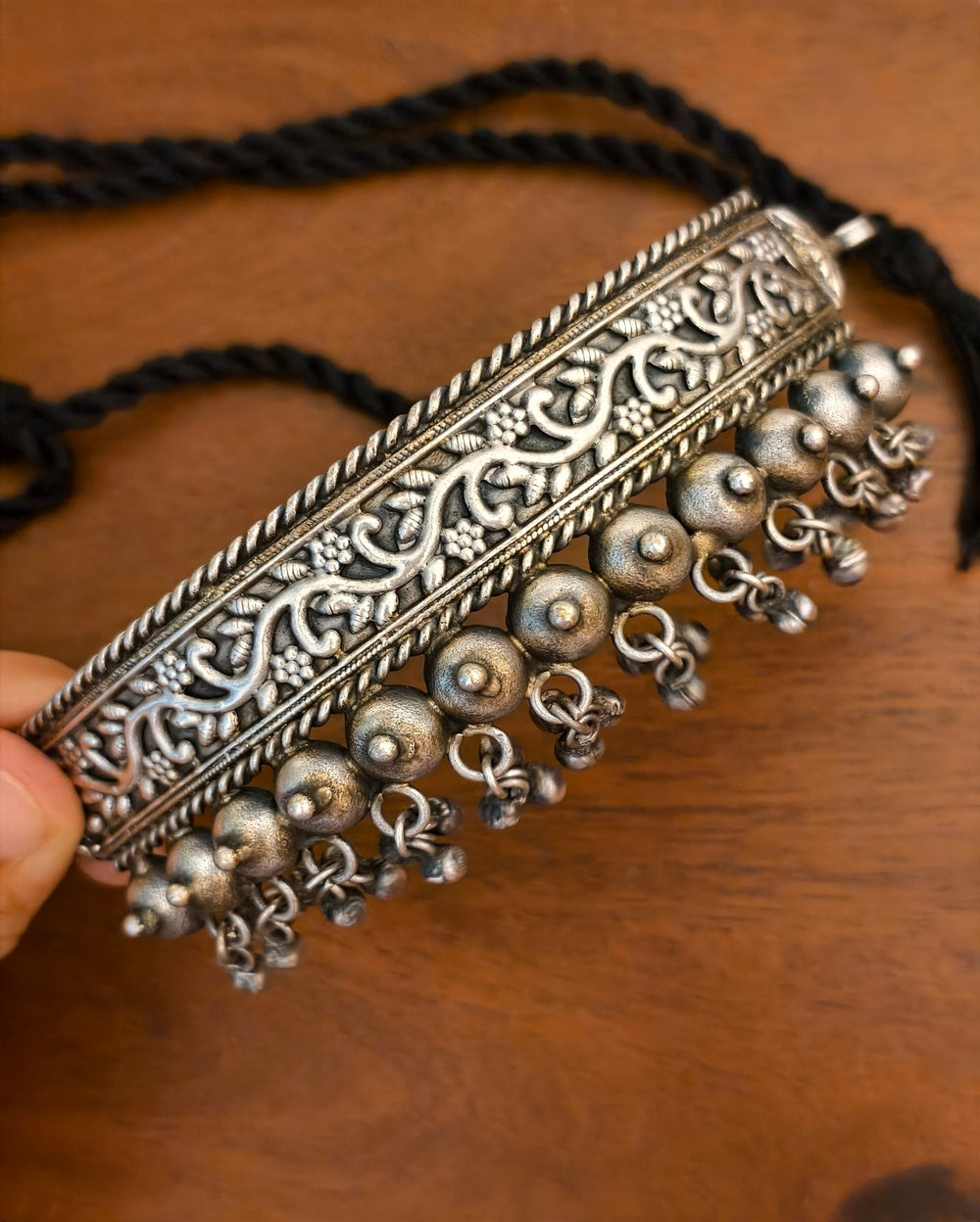 Swara Coller Choker