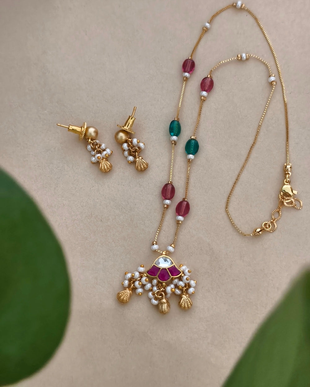 Ishita Golden Chain