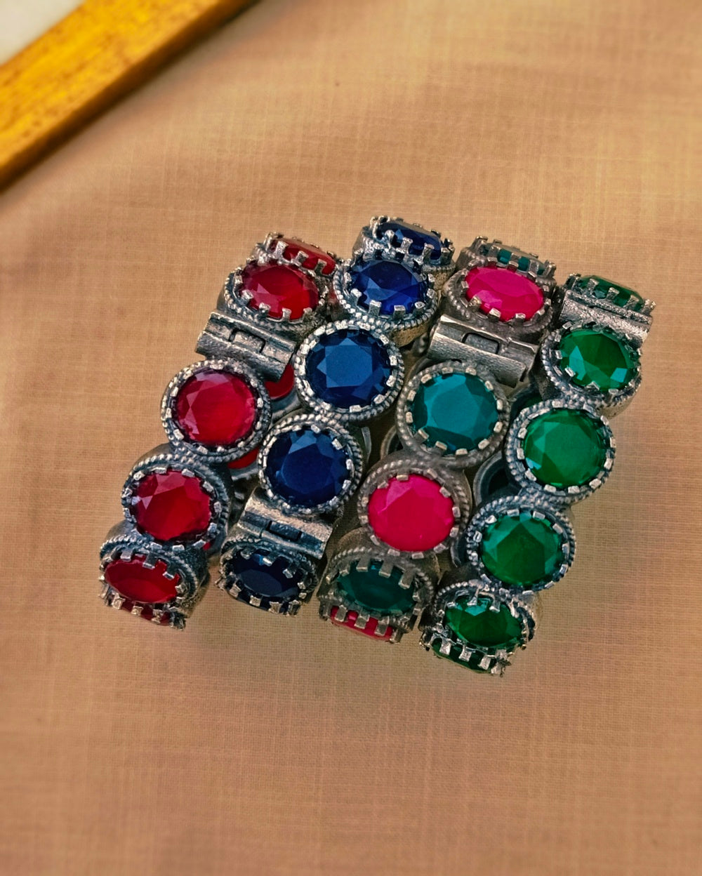 Yahvi Stone Bangles