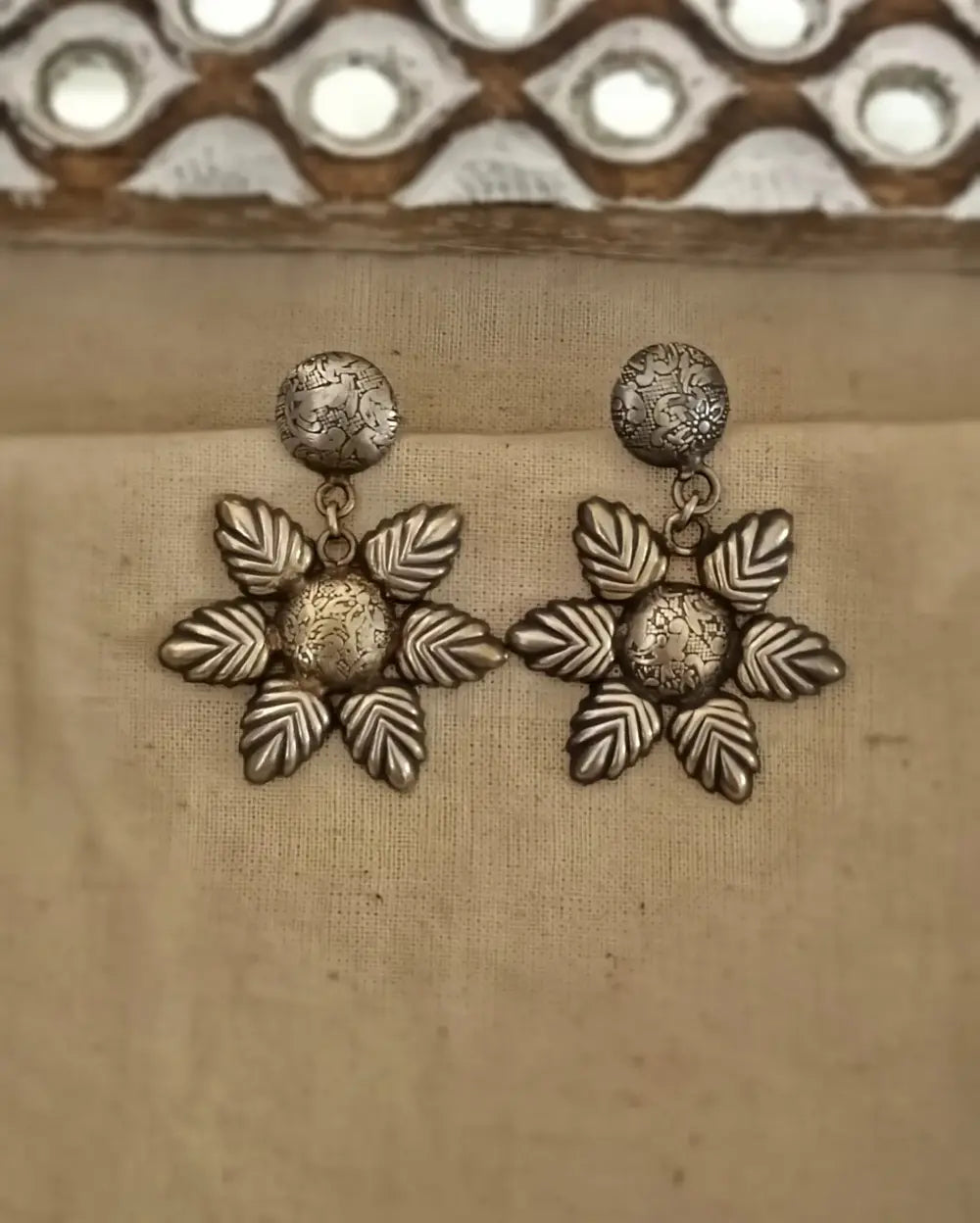 Kiya Studs