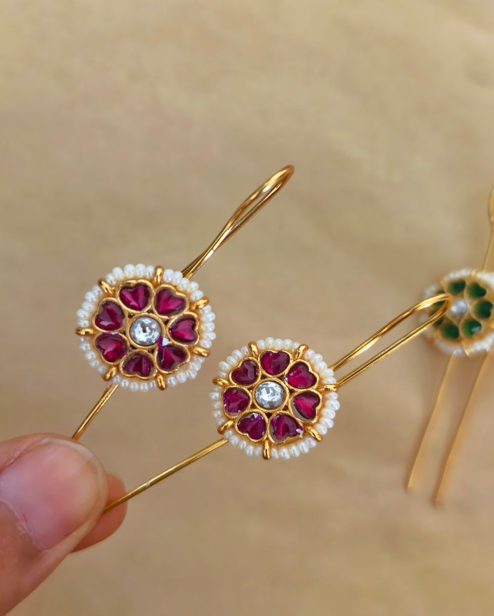 Ravina Kundan Needle