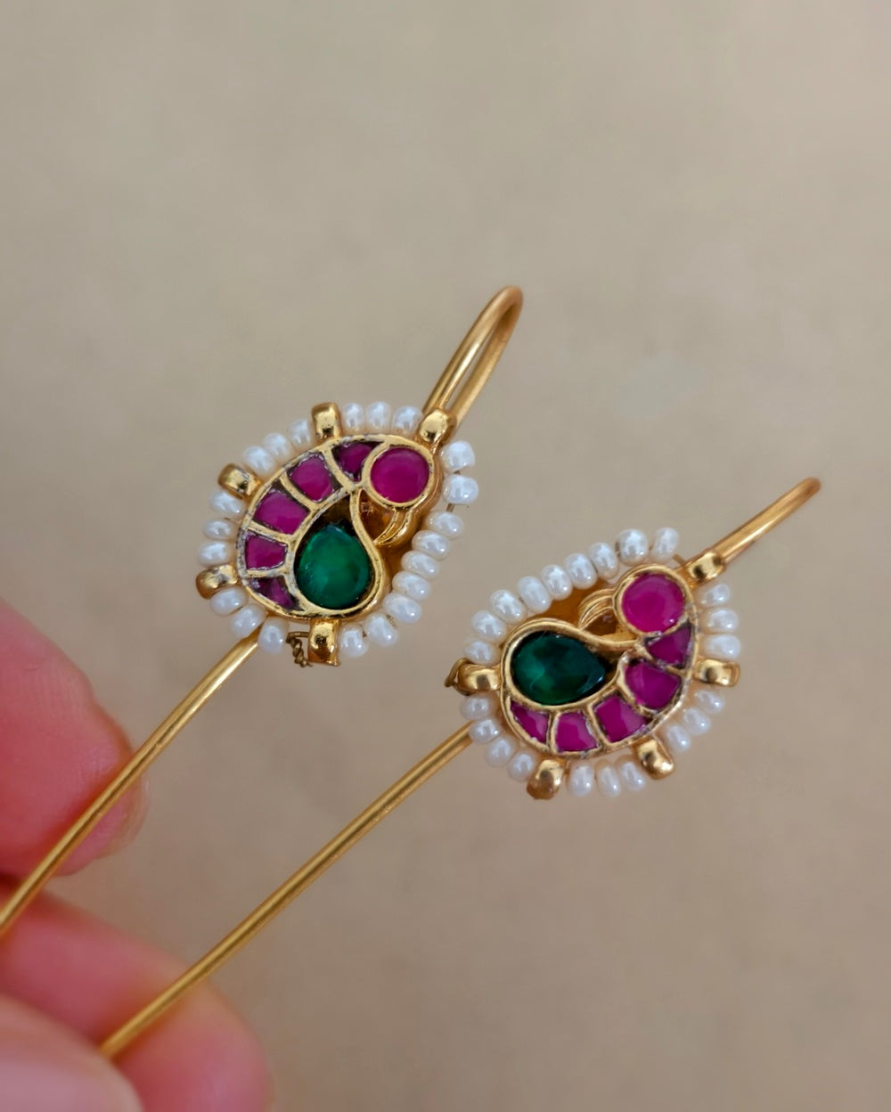 Asha Needle Earcuff