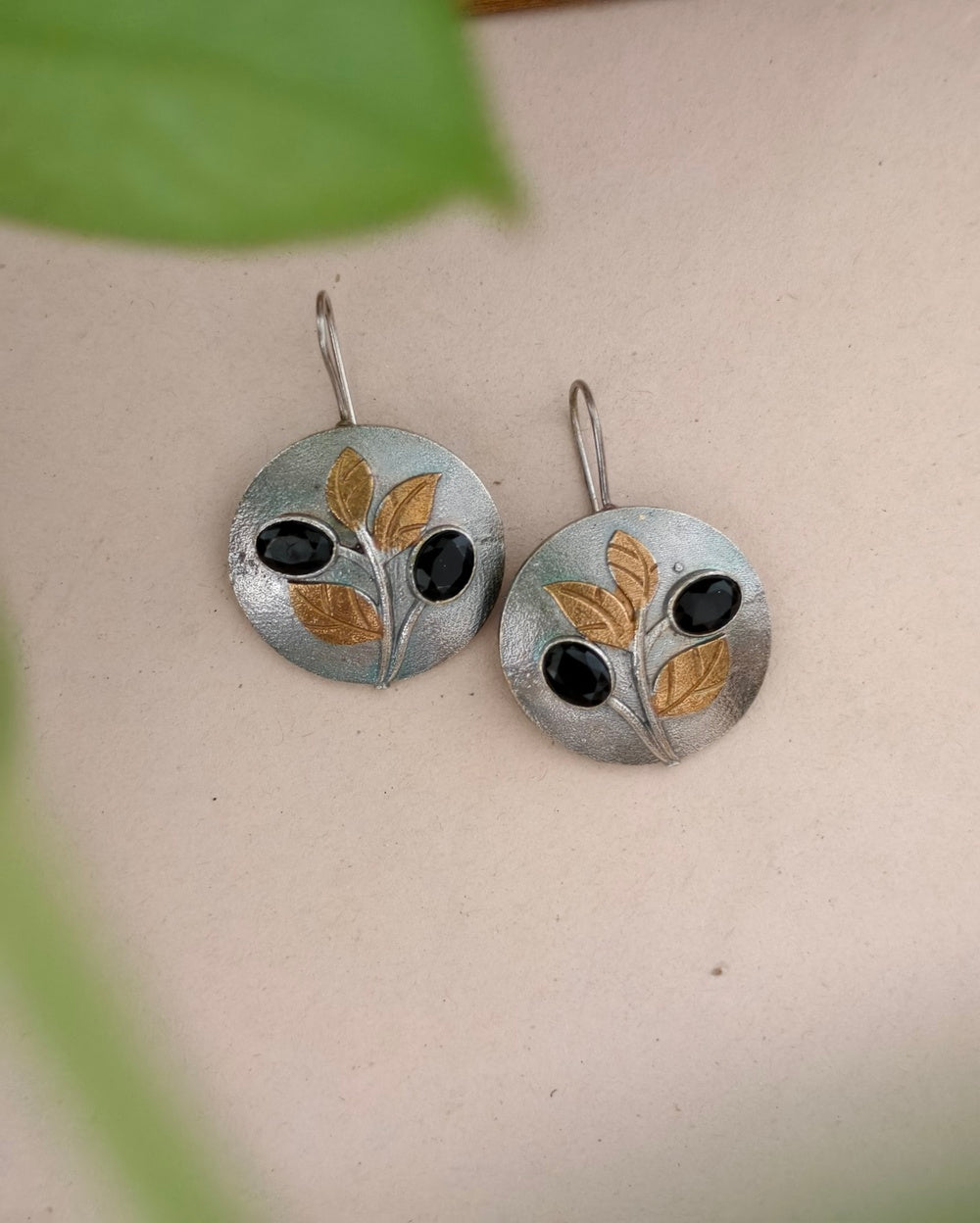 Shaylah Dual tone Hooks