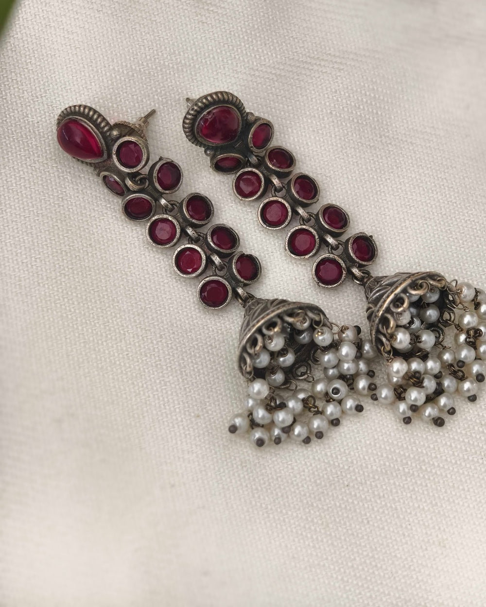 Manasvi Stone Jhumki