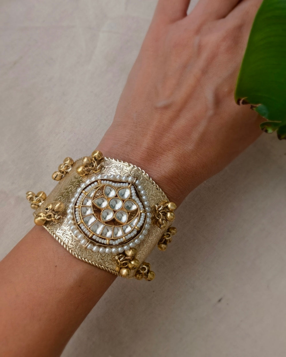 Ishrat Golden Kada