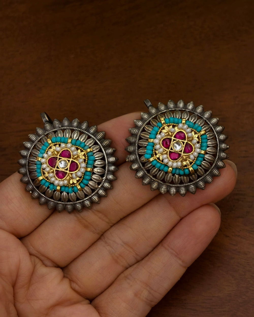 Anaisha Kundan Bugadi Earcuff