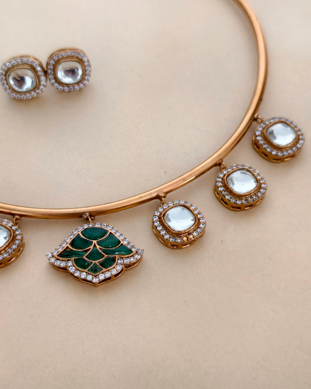 Kashifa Golden Necklace