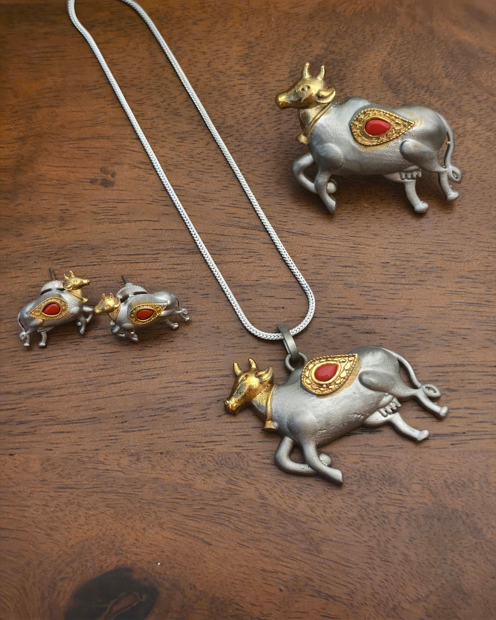 Kaamdhenu Matte Finish Pendant