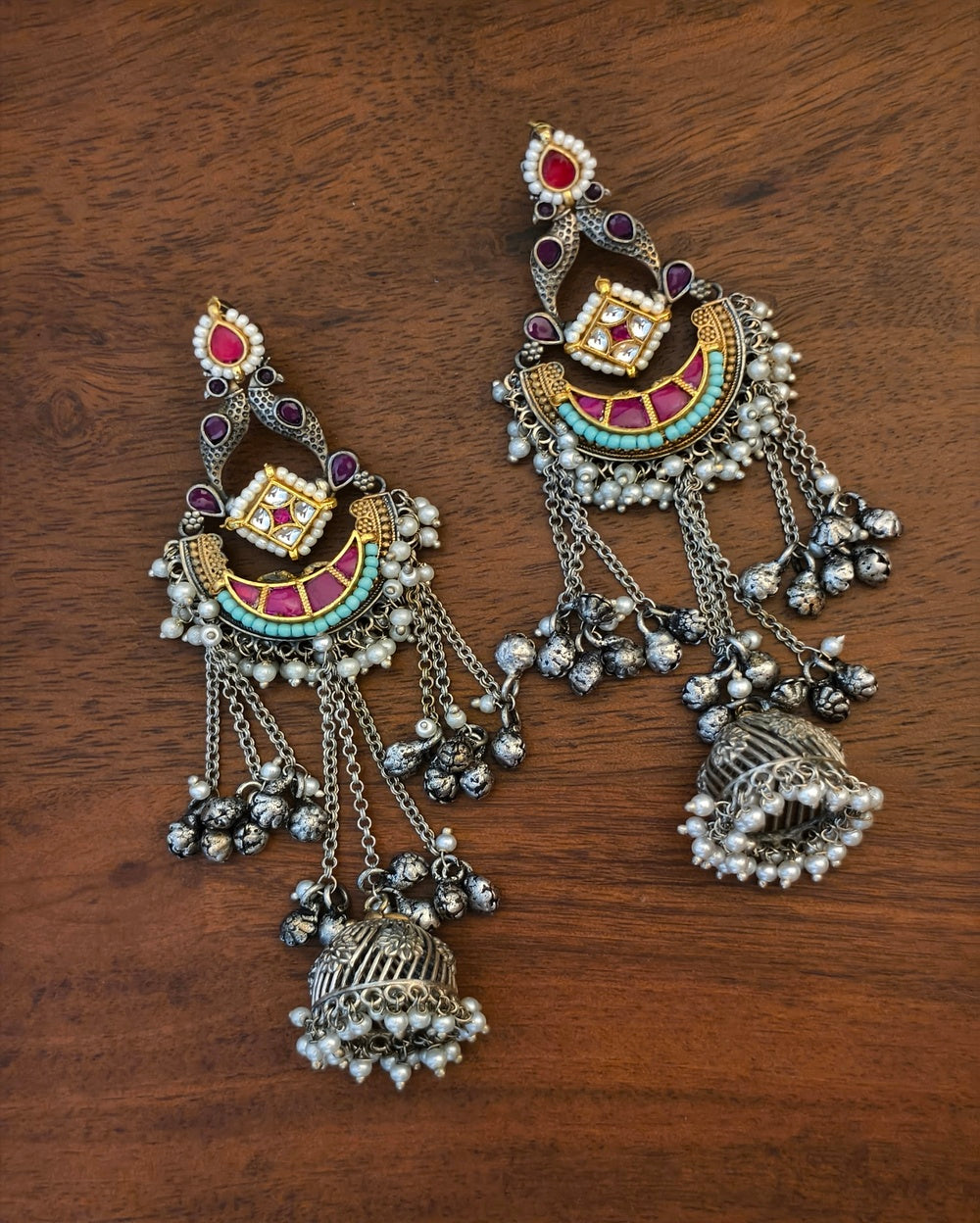 Adweta Kundan Jhumki