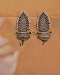 Omaja Studs