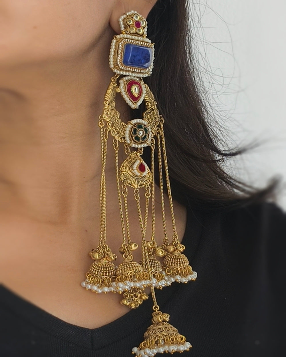 Bhavya Golden Jhumki