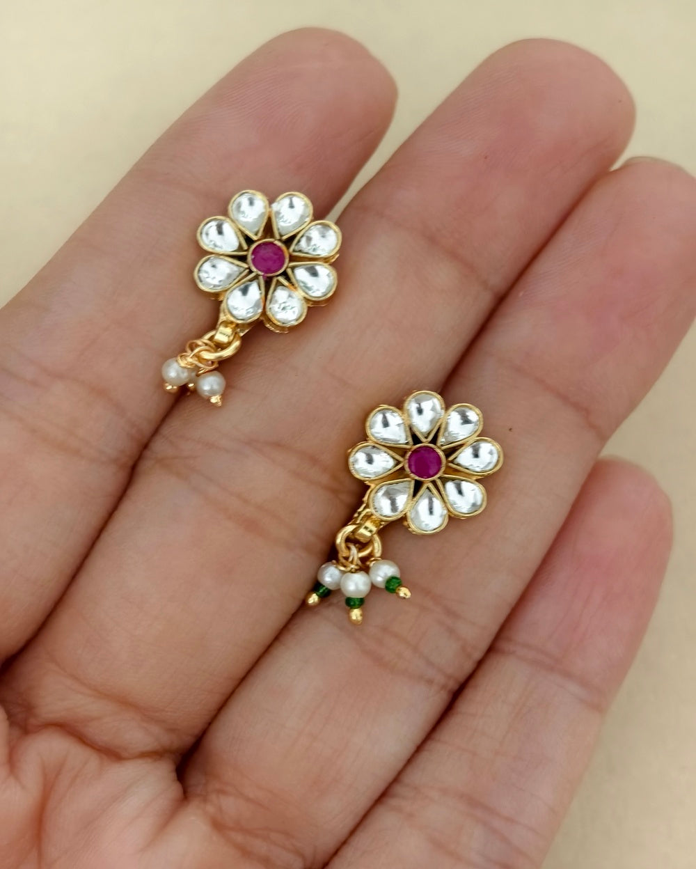 Kalpana Kundan Press Nose Pin