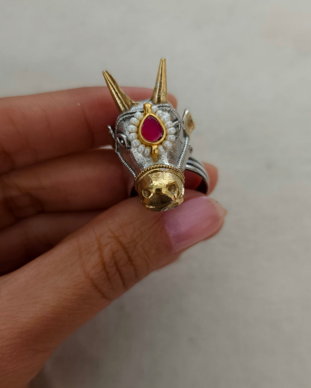Nandi Kundan Ring