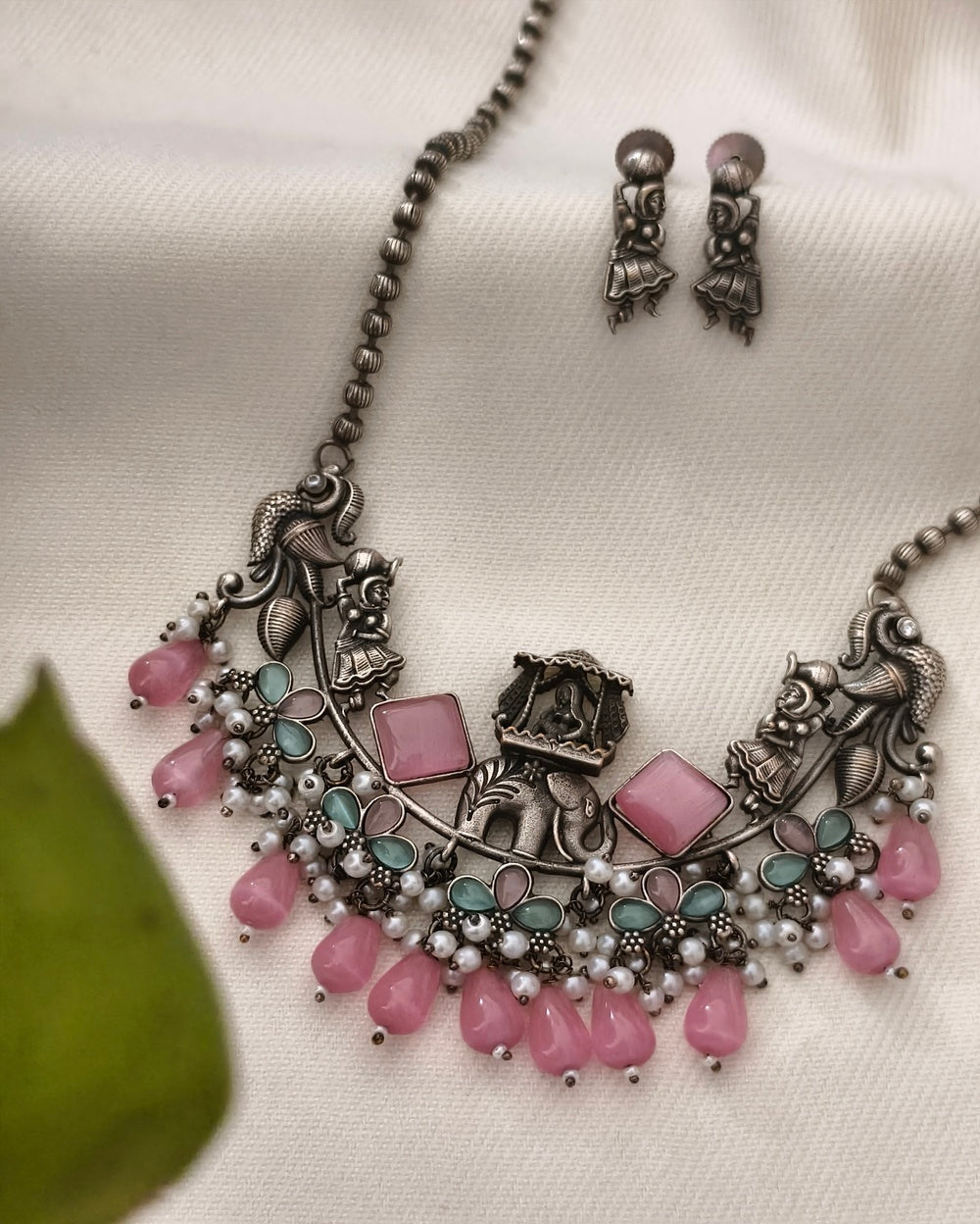 Abarna Palki Necklace