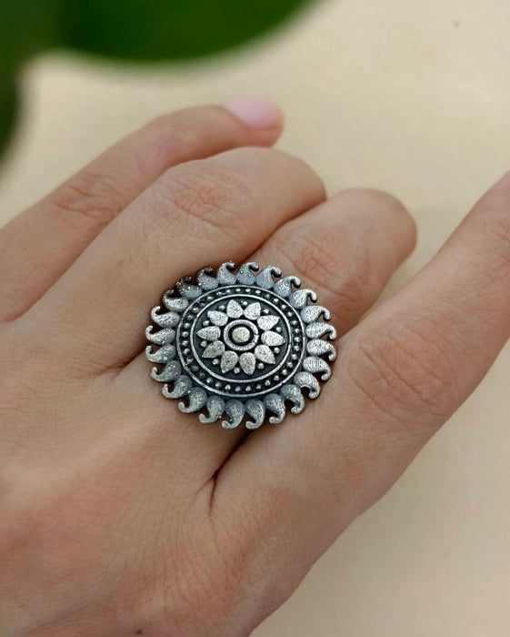 Taanvi Ring